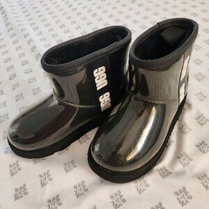 UGG Kids Classic Clear Mini II Boots Black Reflective Size 13K Waterproof Insula